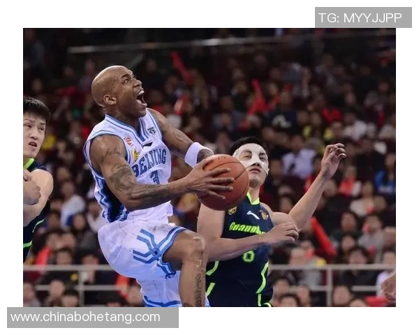 2017年CBA广东队与新疆队精彩对决录像回顾与分析 2017年CBA广东队与新疆队精彩对决录像回顾与分析